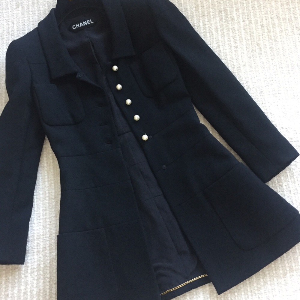 CHANEL Vintage Authentic Black Jacket Pearl Buttons - Picture 13 of 16